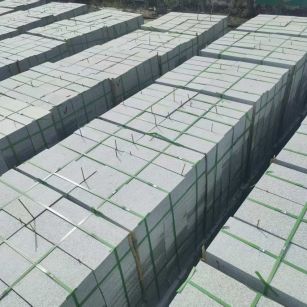 渭南 芝麻白1.8公分火烧300*600地铺，清仓大甩卖