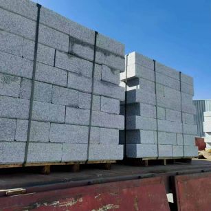 渭南 路沿石装车出货