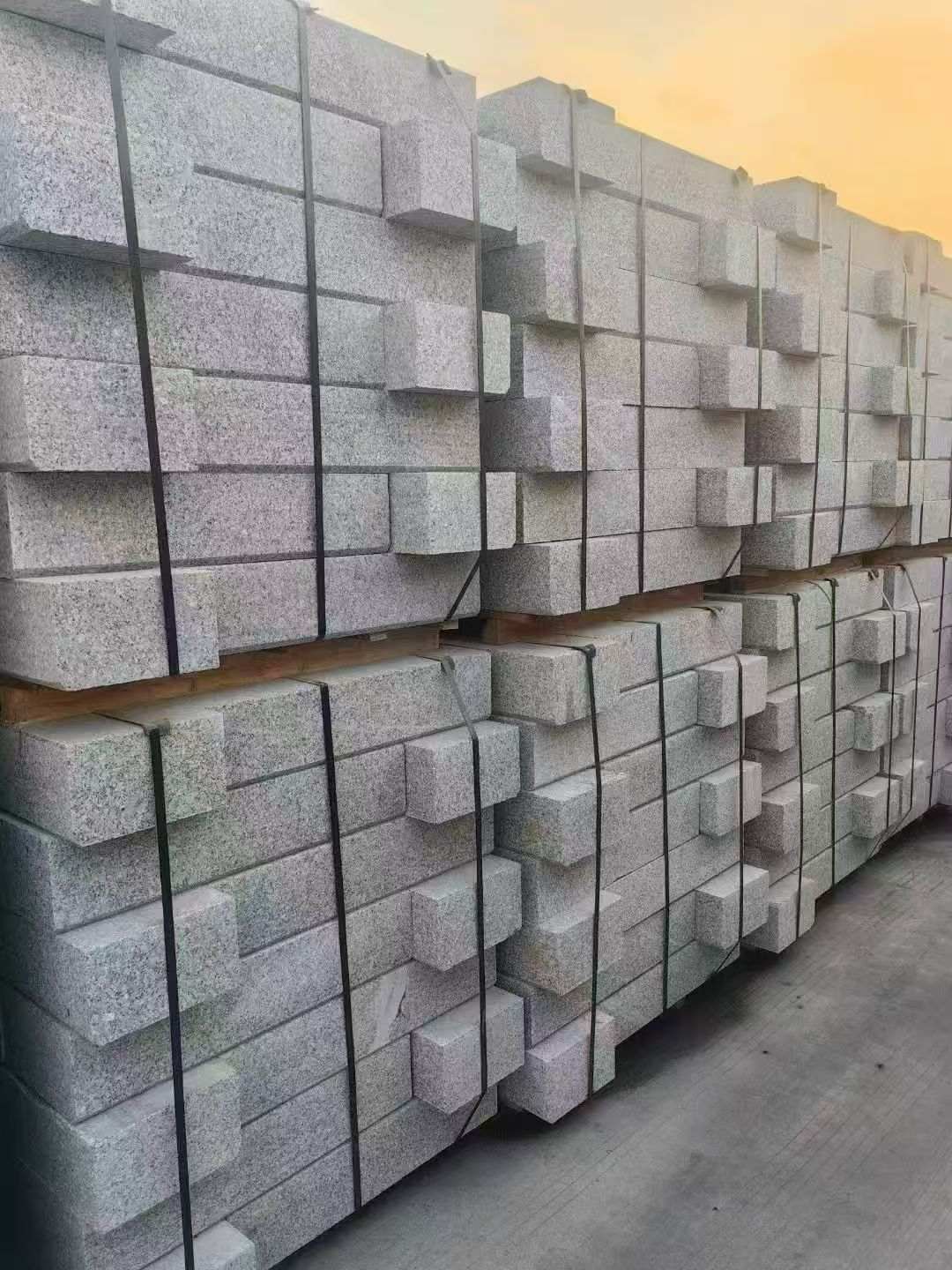 渭南 芝麻白路沿石