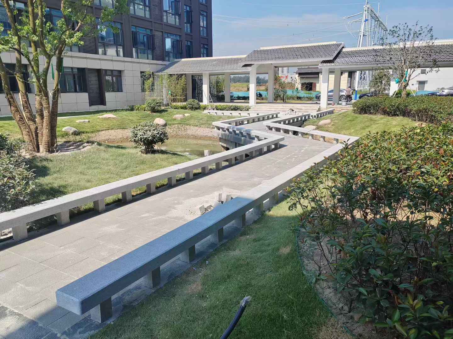 渭南 芝麻灰小区坐凳&栏杆安装效果