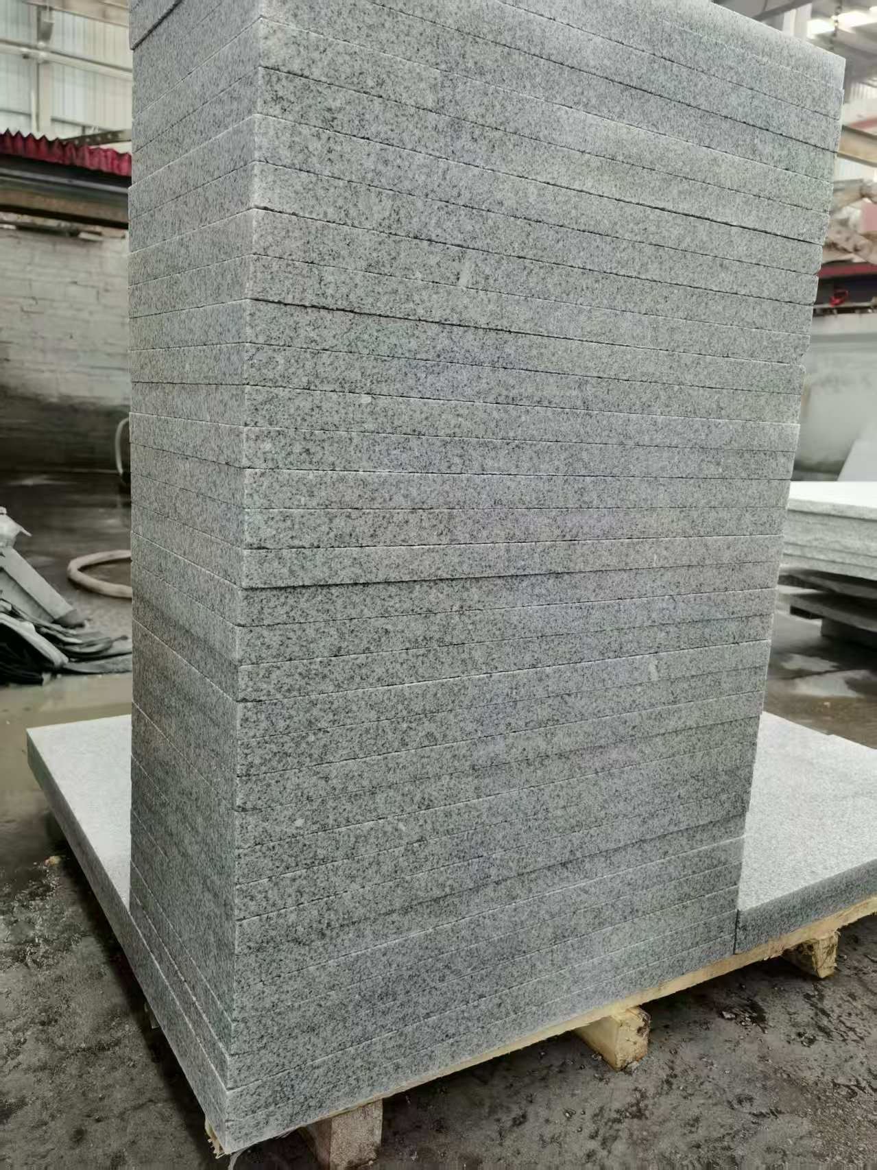 渭南 花岗岩 地铺成品300*600，尺寸标准、厚薄均匀